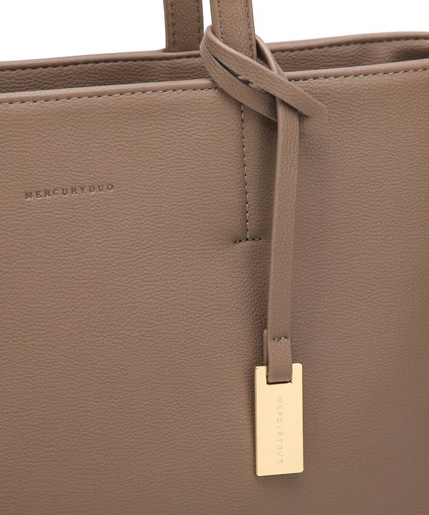 style code 【MERCURYDUO/マーキュリーデュオ】レニス　チャーム付きシンプルラージトートバッグ オーク