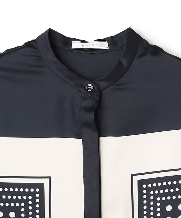 BEIGE， GADE / モノトーンドット柄バンドカラーブラウス Navy Mix