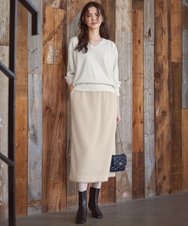 23区 【SLOW/一部店舗限定】コットンシルク Vネック ニット アイボリー系