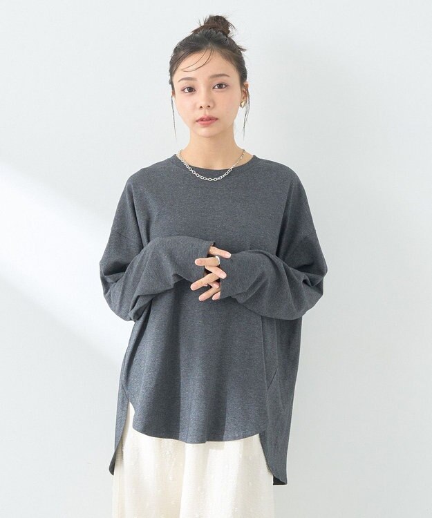 earth music&ecology ラウンドルーズロンＴ Charcoal Gray