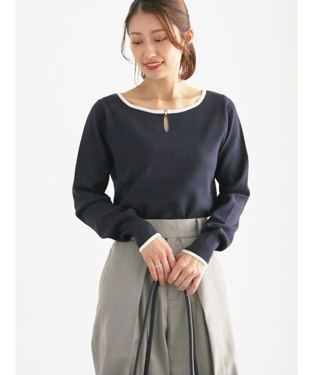 Te chichi スクエアチャームキーネックプルオーバー ネイビー