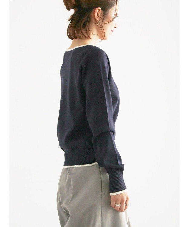 Te chichi スクエアチャームキーネックプルオーバー ネイビー