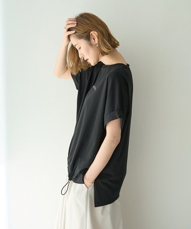 YECCA VECCA 裾ドロストデザインロゴTee Black