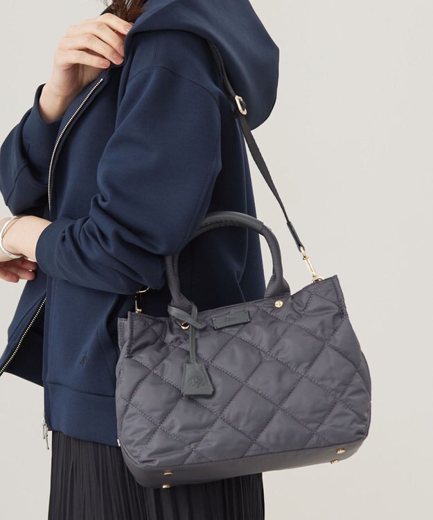 J.PRESS LADIES 【2way・撥水】ボンディングキルト トート バッグ グレー系