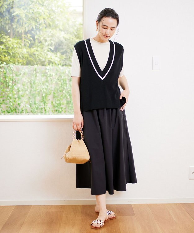 UNFILO L 【UVケア/抗菌防臭】深Ｖニットベスト ブラック系