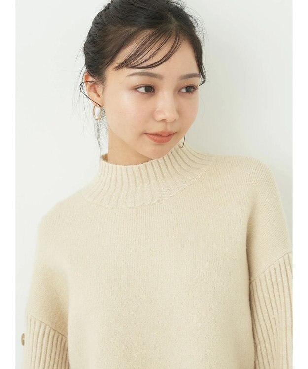 earth music&ecology 袖ボタンニットプルオーバー Ecru