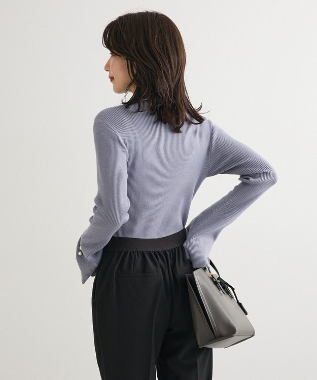 Green Parks ・ｓｗｉｎｇ　ｂｙ　袖パールボタンフレアリブニット Blue