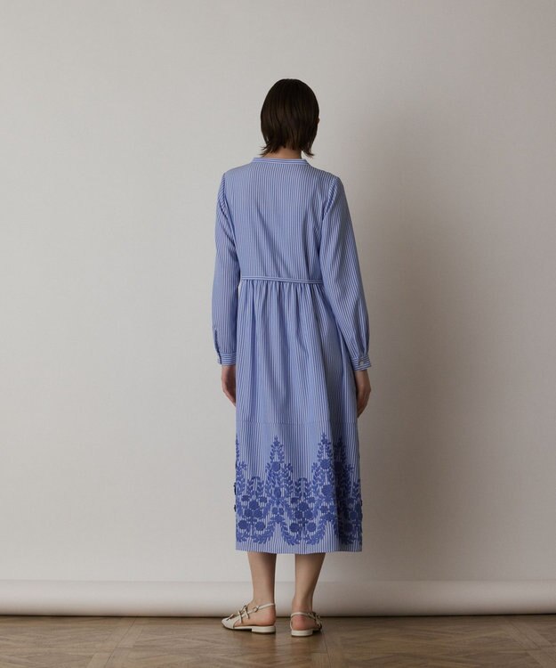 GRACE CONTINENTAL ストライプ刺繍ワンピース ブルー