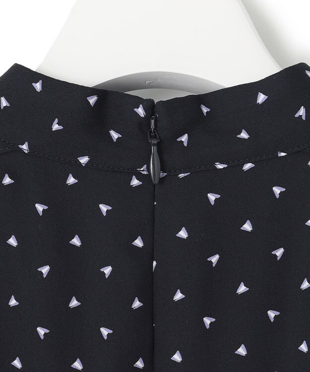 23区 【洗える】トライアングルプリント ボウタイ ワンピース ネイビープリント