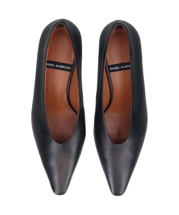 INTER-CHAUSSURES 【ANGEL ALARCON】ポインテッドトウディープカットパンプス ブラック