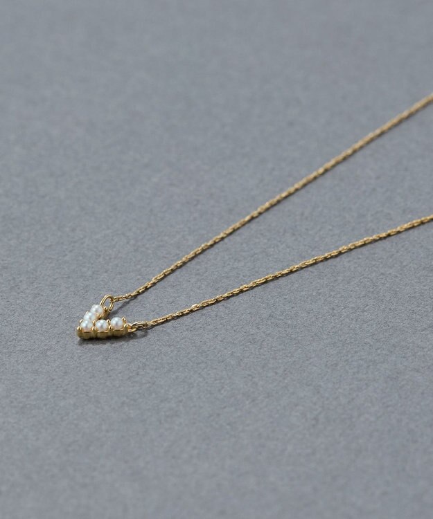 Phoebe 〈金属アレルギー対応〉Vラインミニパールネックレス　V字デザイン/小粒パール ホワイト