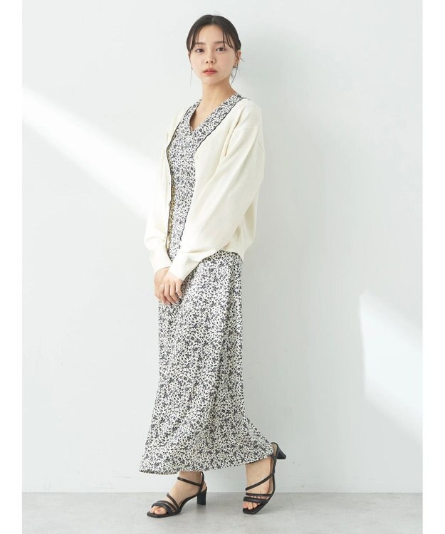 earth music&ecology 小花柄Ｖネックワンピース Ivory
