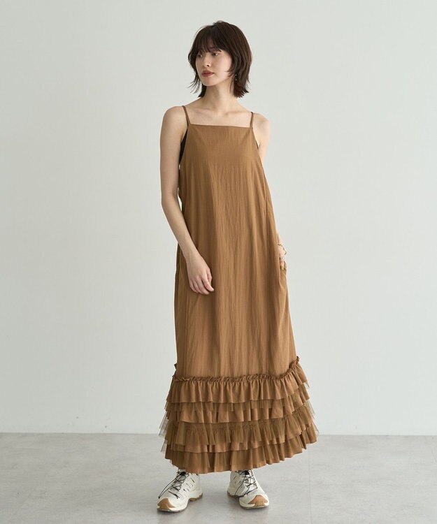 YECCA VECCA ラッフルキャミワンピース Camel