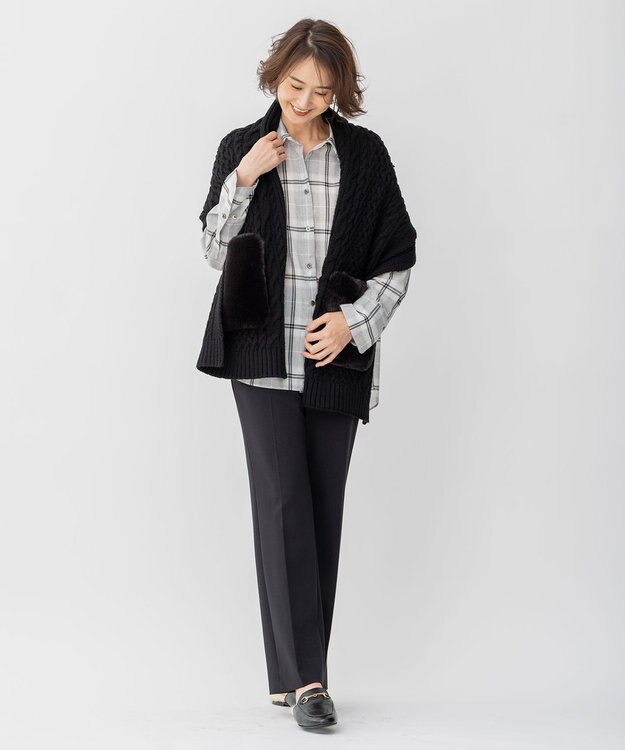 自由区 【洗える】アランパターンファーコンビ ニットガウン ブラック系