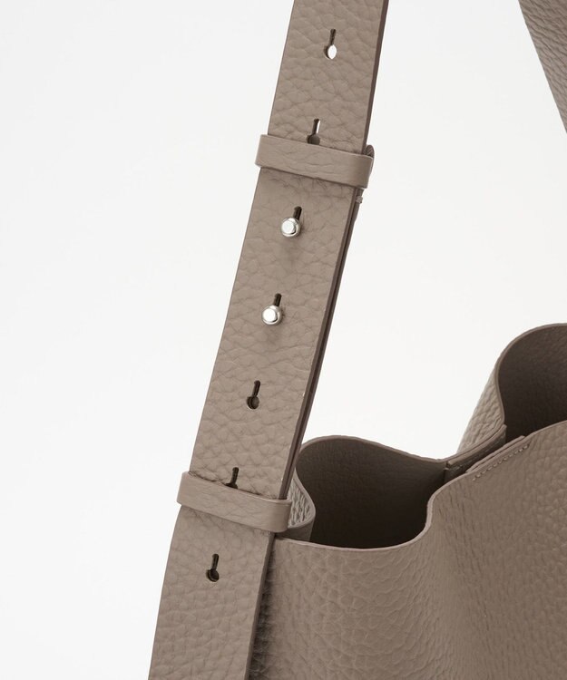 IACUCCI ルオータ ワンハンドルトート ALCE トープ