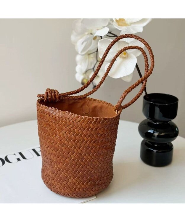 style code 大人の夏を軽やかにする 牛革 メッシュ バケットショルダー ダークブラウン