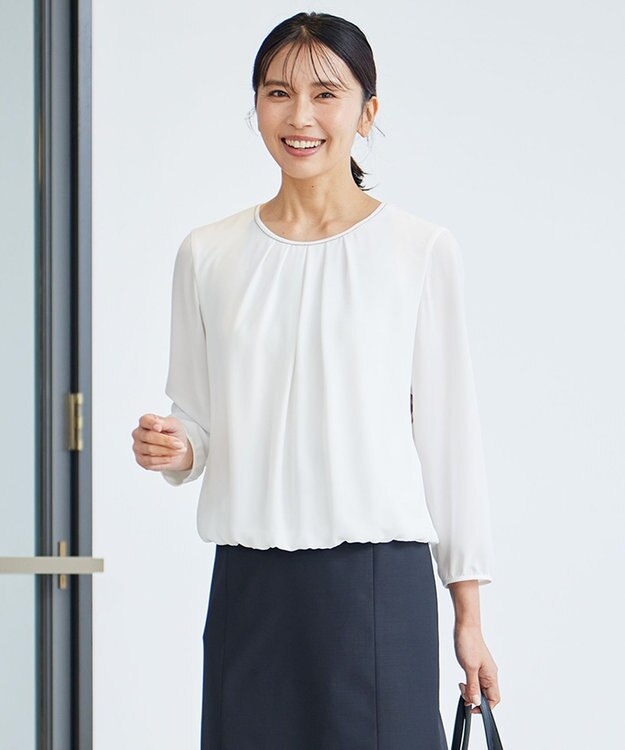 23区 【洗える】シルキーデシン ボールチェーン カットソー ホワイト系