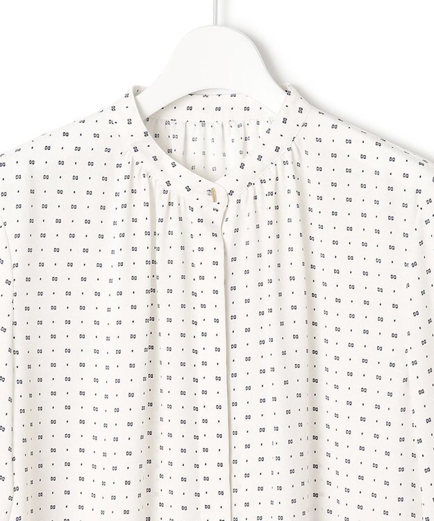 23区 S スクエアドット プリント ブラウス アイボリープリント