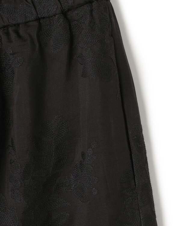 UNFILO 【ウエストゴム】ボタニカル エンブロイダリー パンツ ブラック