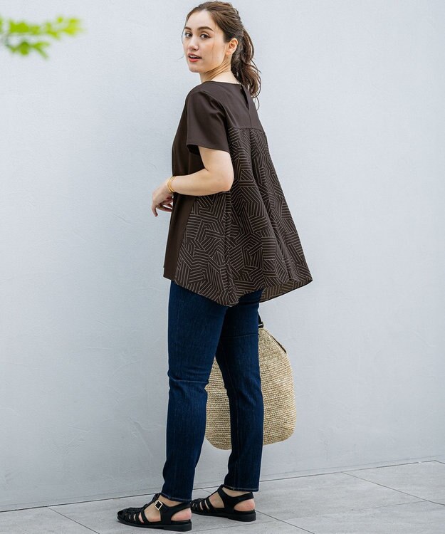 23区 L 【Lサイズ限定/洗える】スカーフプリントコンビ バックフレア カットソー ブラウン×ベージュ