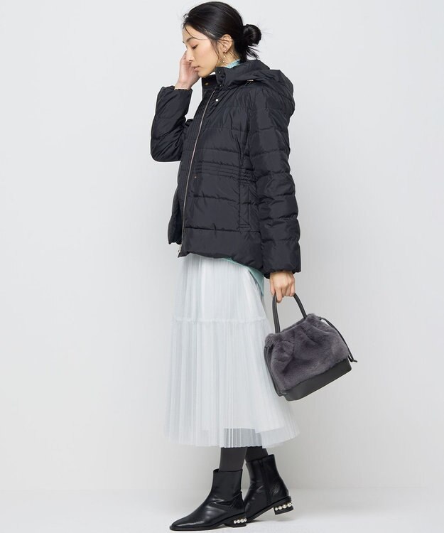 組曲 S ライトタフタショートダウンコート ブラック系