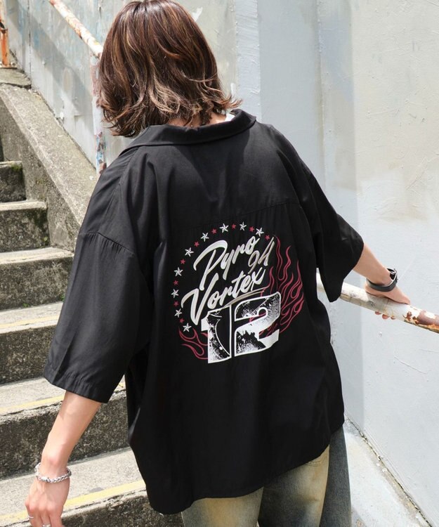 WEGO 【ユニセックス着用ITEM/MLサイズ展開】オープンカラーグラフィックシャツ（SS） ブラックその他