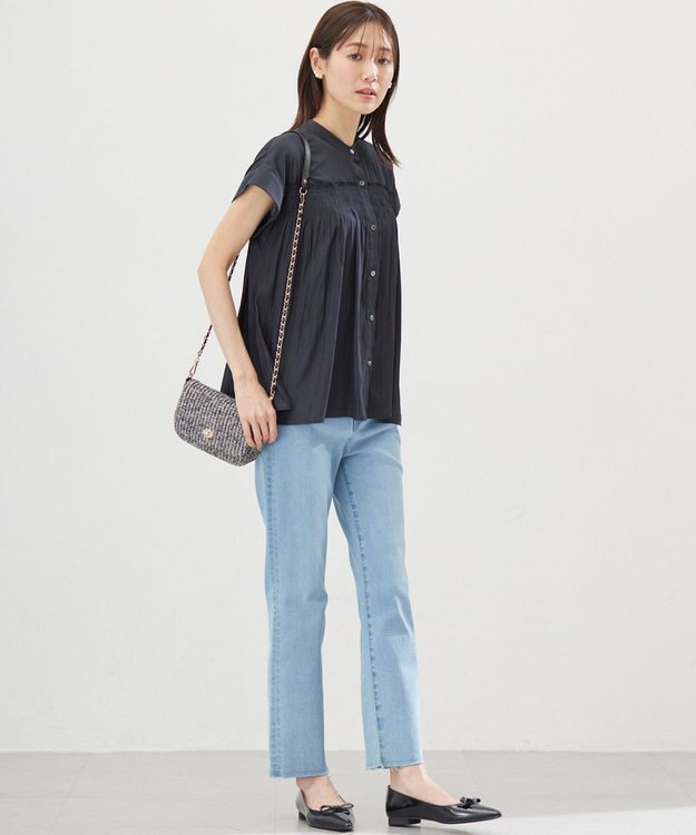 組曲 L ギャザーライトデシンシャーリング ブラウス ネイビー系