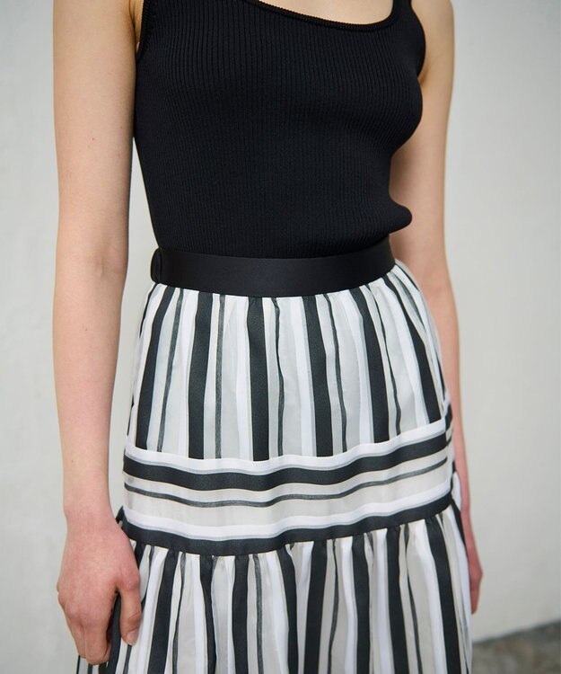 GRACE CONTINENTAL マルチシアーストライプスカート ブラック