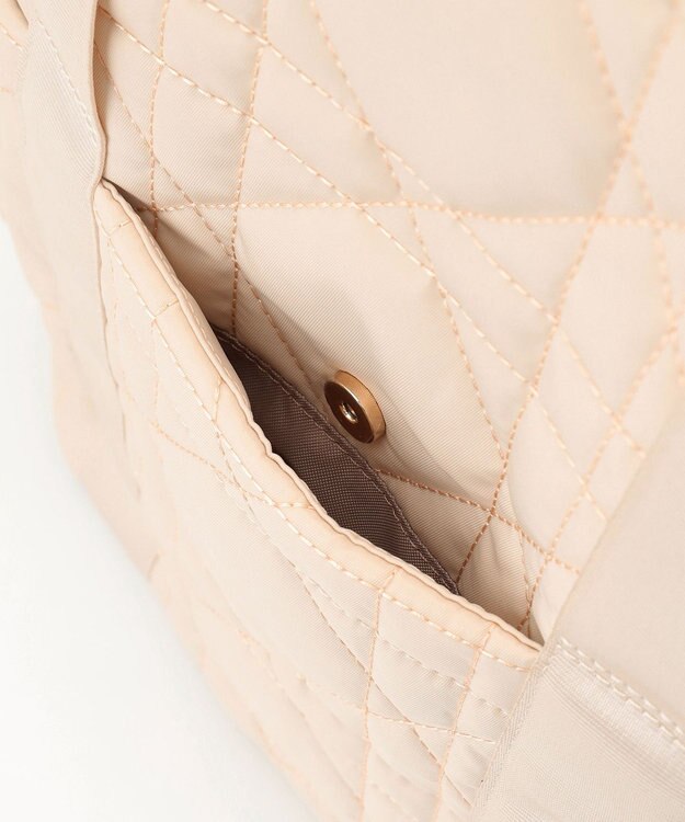 LA BAGAGERIE グリッドキルティングリュック アイボリー