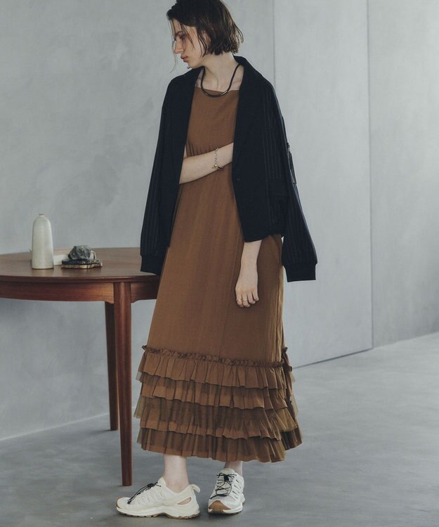 YECCA VECCA ラッフルキャミワンピース Camel