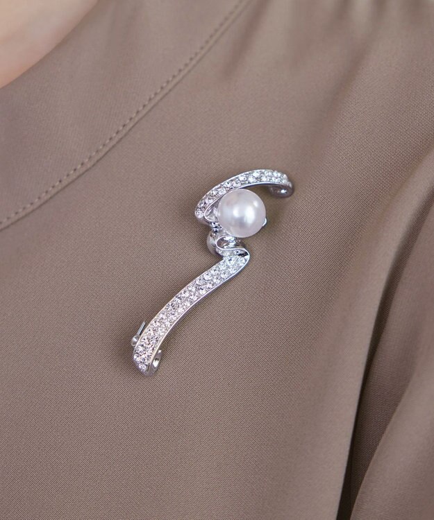 Tiaclasse スワールパールブローチ シルバー