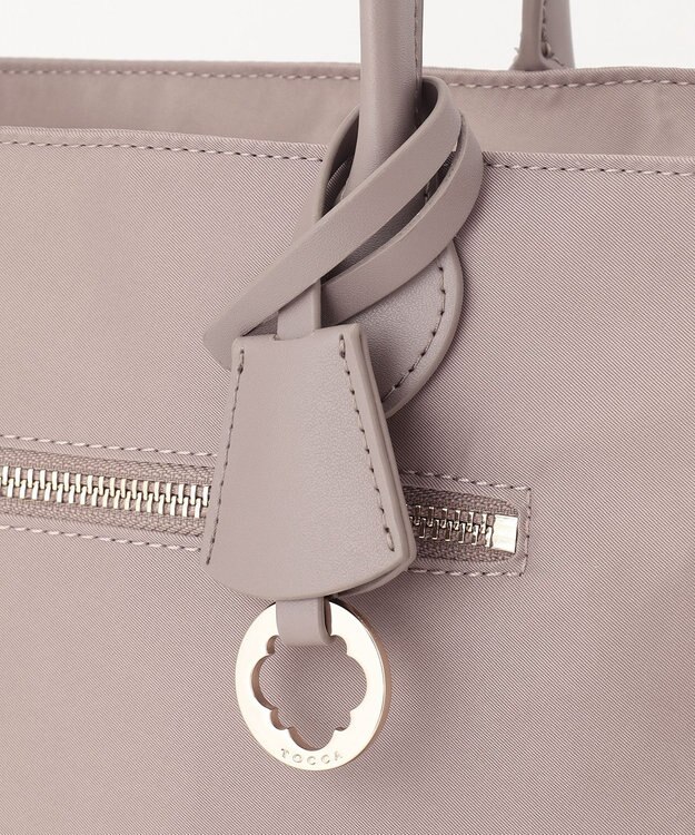 TOCCA 【一部WEB限定カラー】LAUREL NYLONBAG ナイロンバッグ ベージュ系