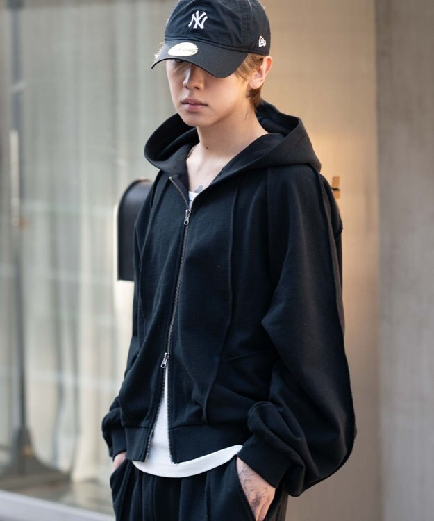 WEGO 【ユニセックス着用ITEM/MLサイズ展開】スウィッチングZIPパーカー ブラック