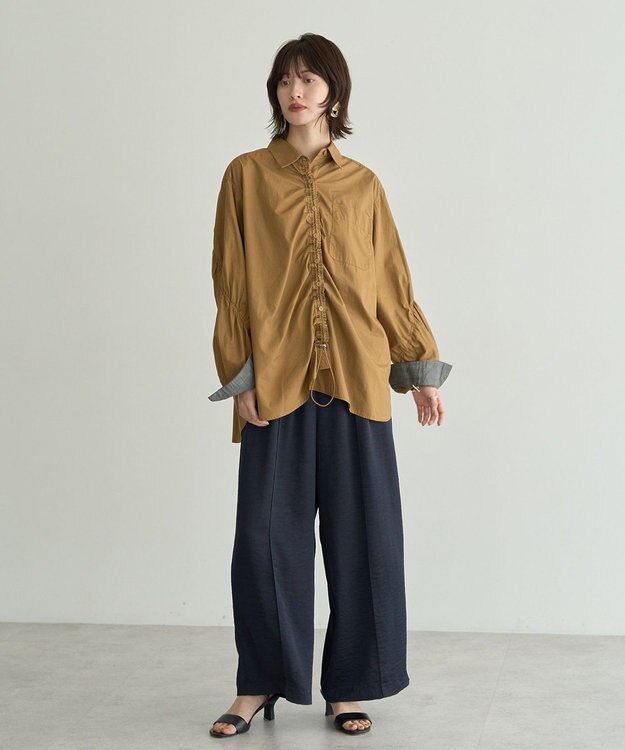 YECCA VECCA ドロストデザインギャザーシャツ Camel