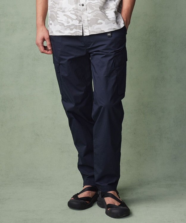 JOSEPH ABBOUD MOUNTAIN 【軽量】ハイパワーストレッチカルゼ トレッキングカーゴパンツ ネイビー系