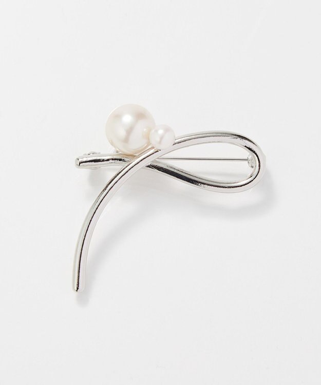 Phoebe クロスメタルパールブローチ　シルバー シルバー