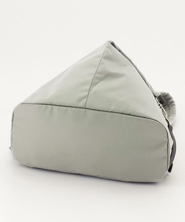 LA BAGAGERIE トライアングルリュックサック ライトグレー