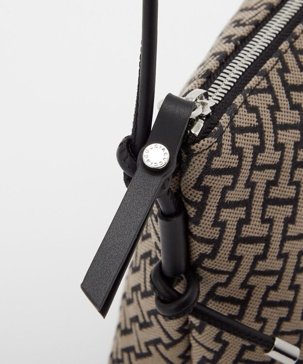 IACUCCI 【予約】モノグランマ ポーチSD JACQUARD/RUGA ブラック