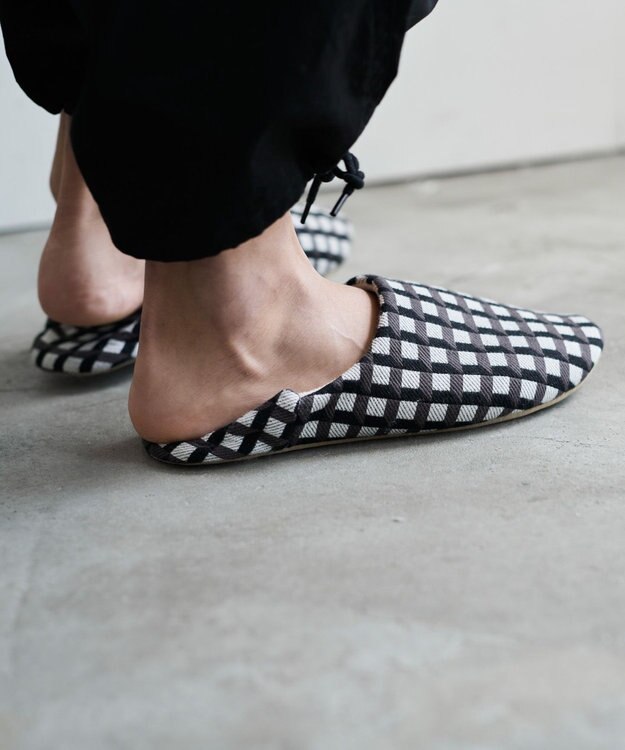 LOOM&SPOOL GeoVisバブーシュ モノトーン