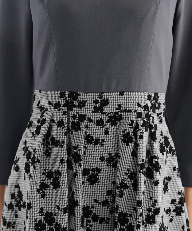 Tiaclasse L フロッキードッキングワンピース チャコールグレー×グレーチェック