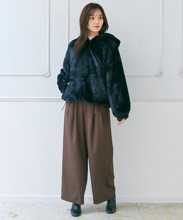 Feroux フード付きフェイクファー パーカー ブラック系