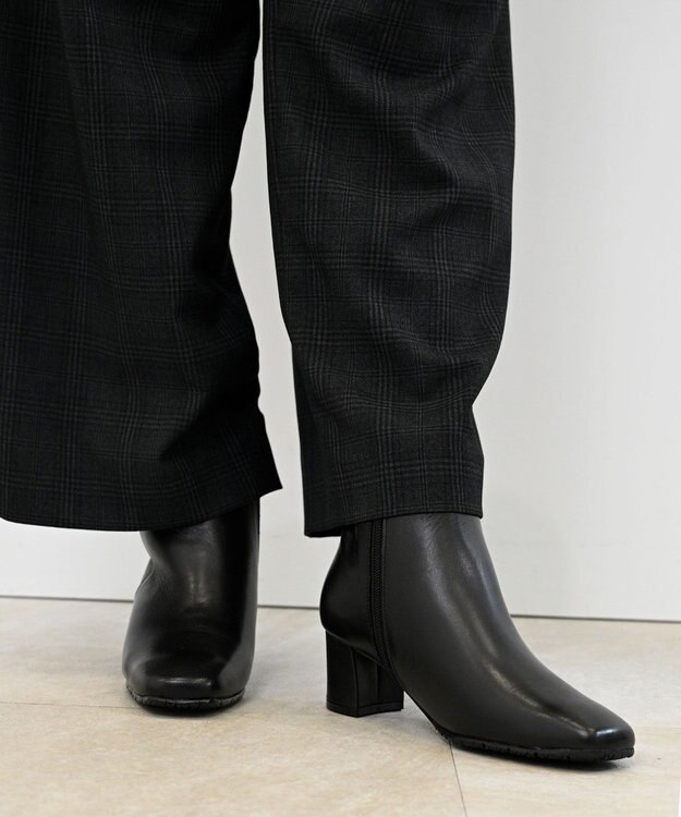 Pointer 【石岡真実さん着用】本革ショートブーツ ブラック