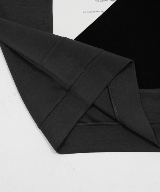 WEGO カラーパネルプルオーバー ブラック中濃色