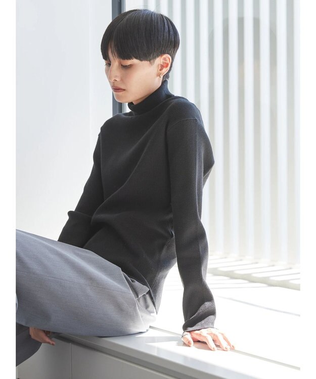 AMERICAN HOLIC バイパチリブタートルニットプルオーバー Black