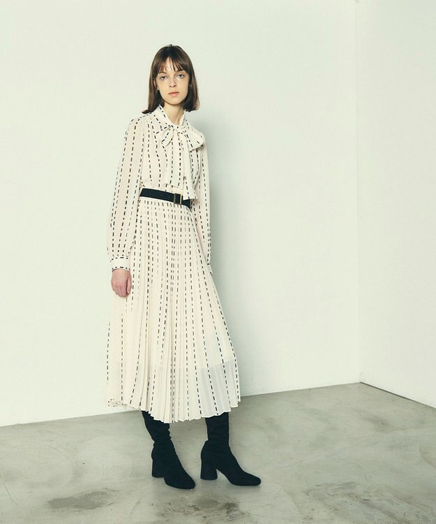 GRACE CONTINENTAL ドットストライププリントワンピース キナリ