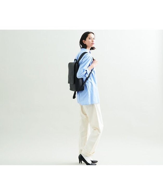 genten ミネルヴァ　フラップリュック クロ