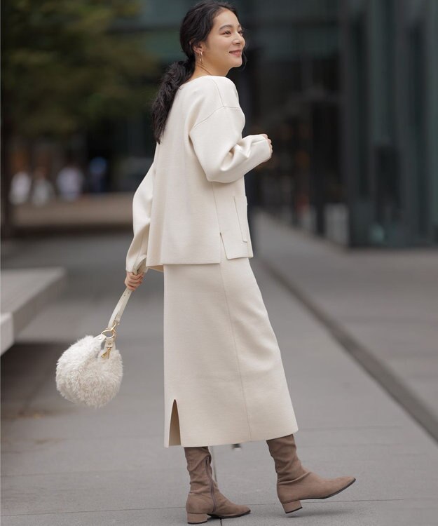 組曲 S 【加藤ローサさん着用】スムースストレッチニットアップ アイボリー系