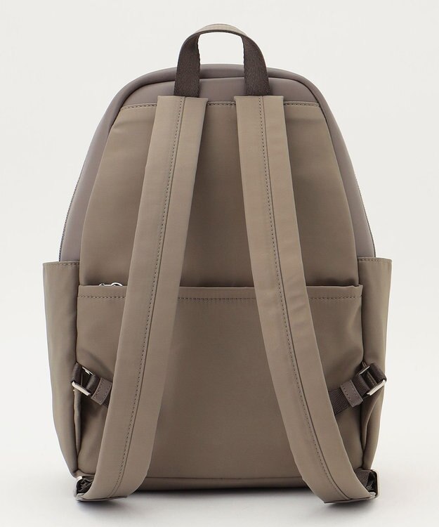 Y'SACCS 【ムック本掲載】ブロックモチーフリュックサック グレージュ