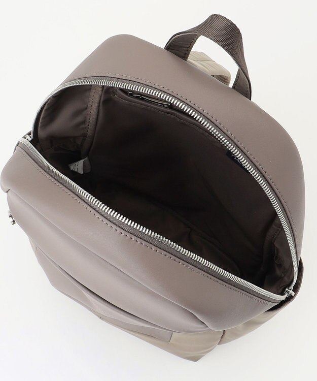 Y'SACCS 【ムック本掲載】ブロックモチーフリュックサック グレージュ