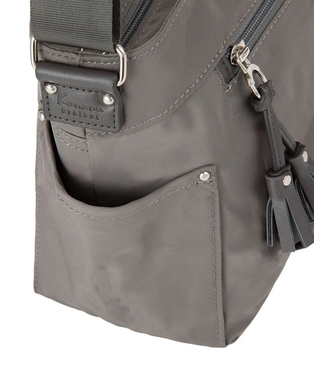 ACE BAGS & LUGGAGE kanana project collection タッセル-e ショルダーバッグ 横 68872 【NEW】グレー